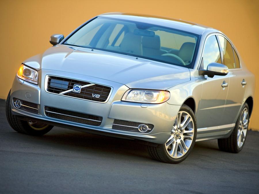  Volvo S80 V8 2007 года  (US) (фото 5 из 16)